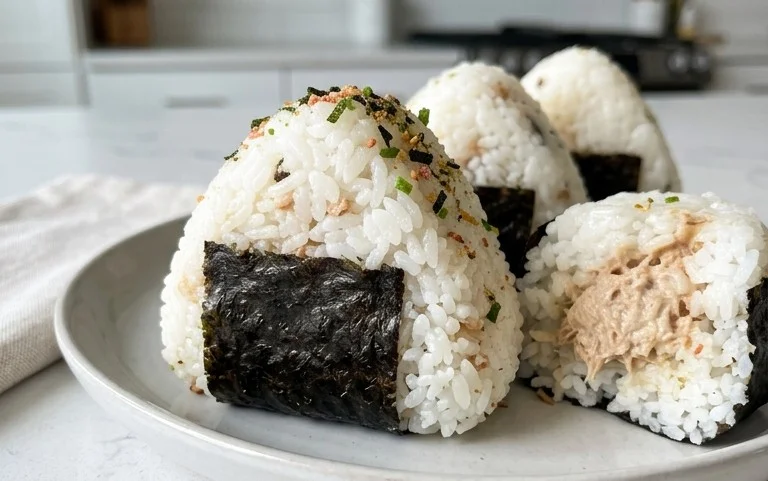 15-min. Easy Japanese Tuna Onigiri